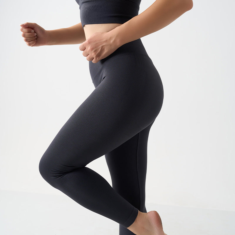 Women's Athletic Set | Push-Up 9/10 Leggings + Top – Lynoro