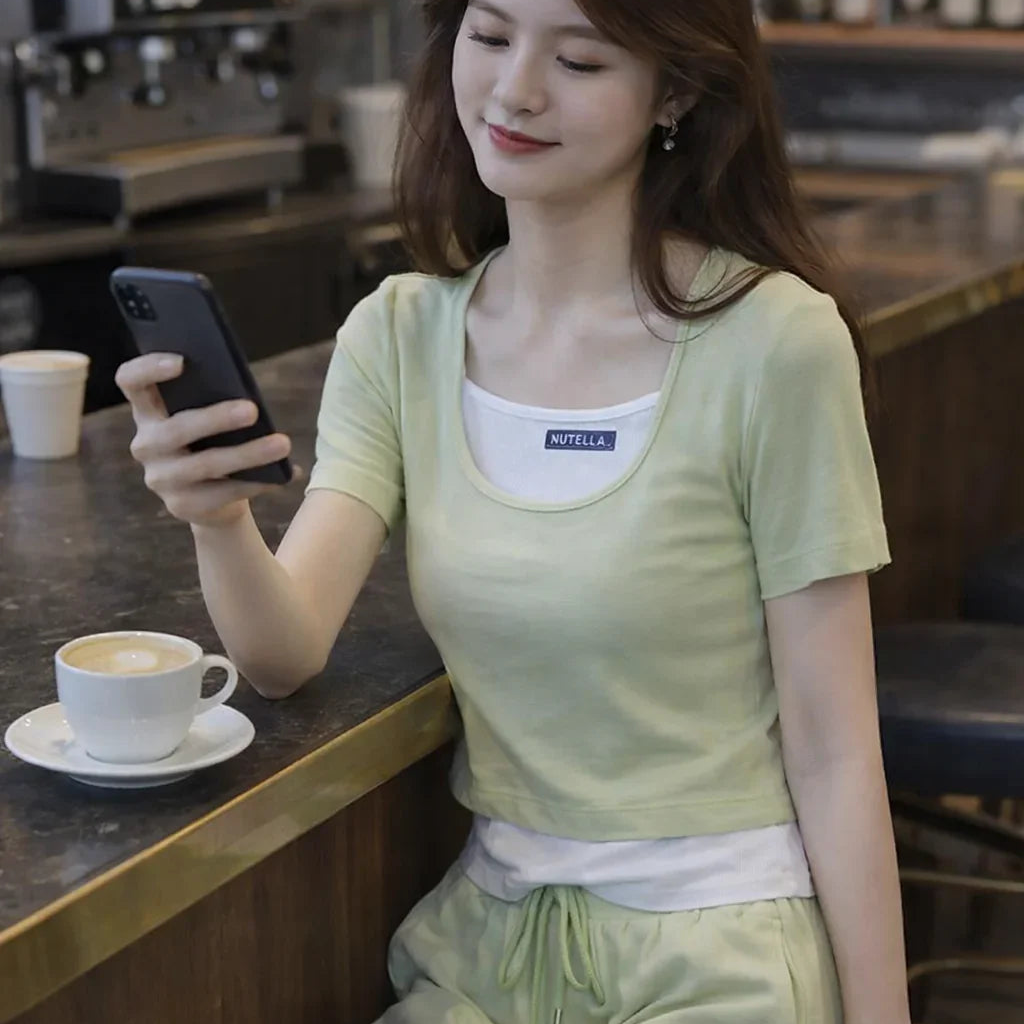 Women's 2-Piece Sporty Casual Outfit - Two-Piece Look Top and Wide-Leg Pants