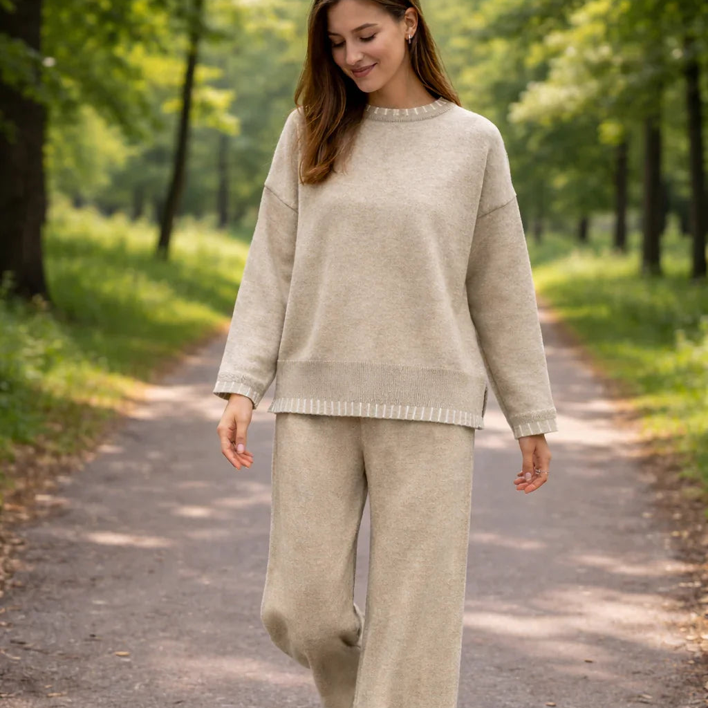Women's 2-Piece Set - Striped High-Neck Top and Pants