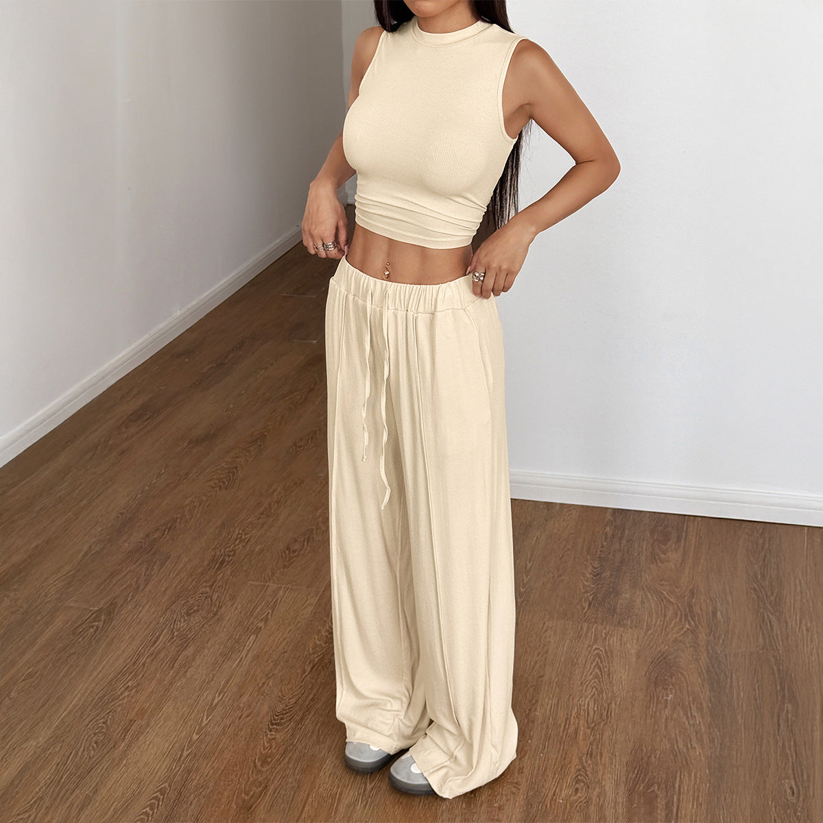 Women's Set – Sleeveless Tank Top and Wide-Leg Adhesive Fiber Trousers
