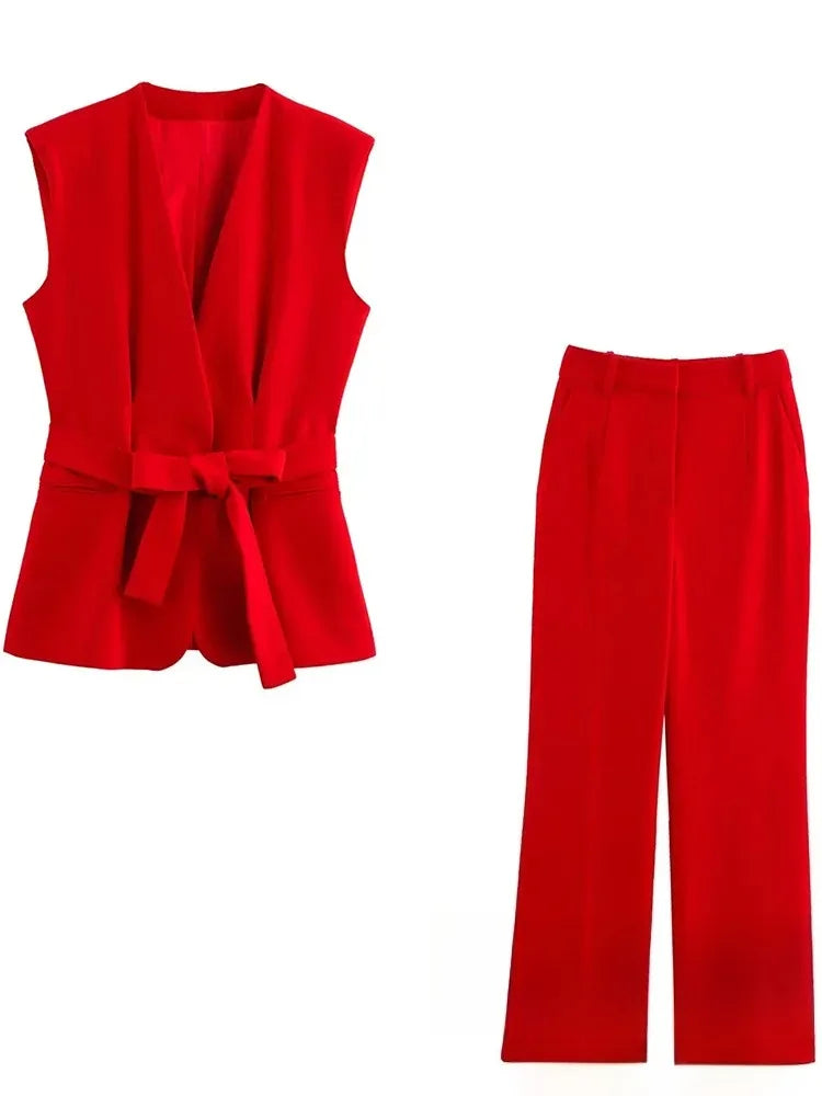 Completo donna dettaglio gilet V-neck cintura sashes